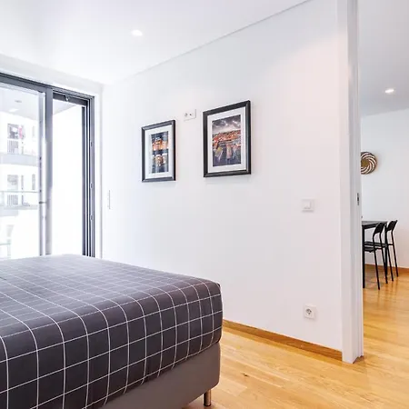 New Camoes Deluxe With Ac And Free Parking Apartamento